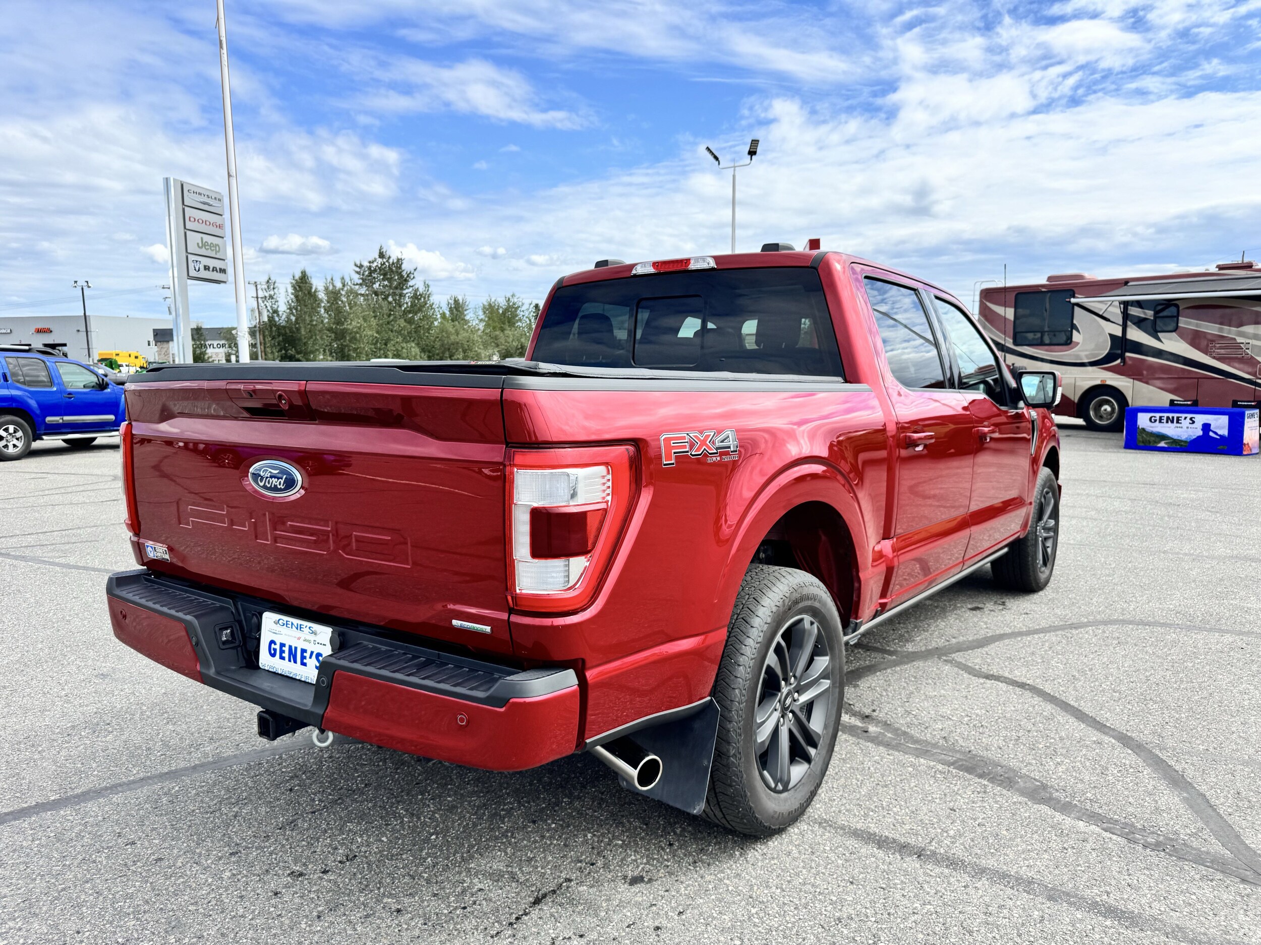 2023 Ford F-150 photo 2
