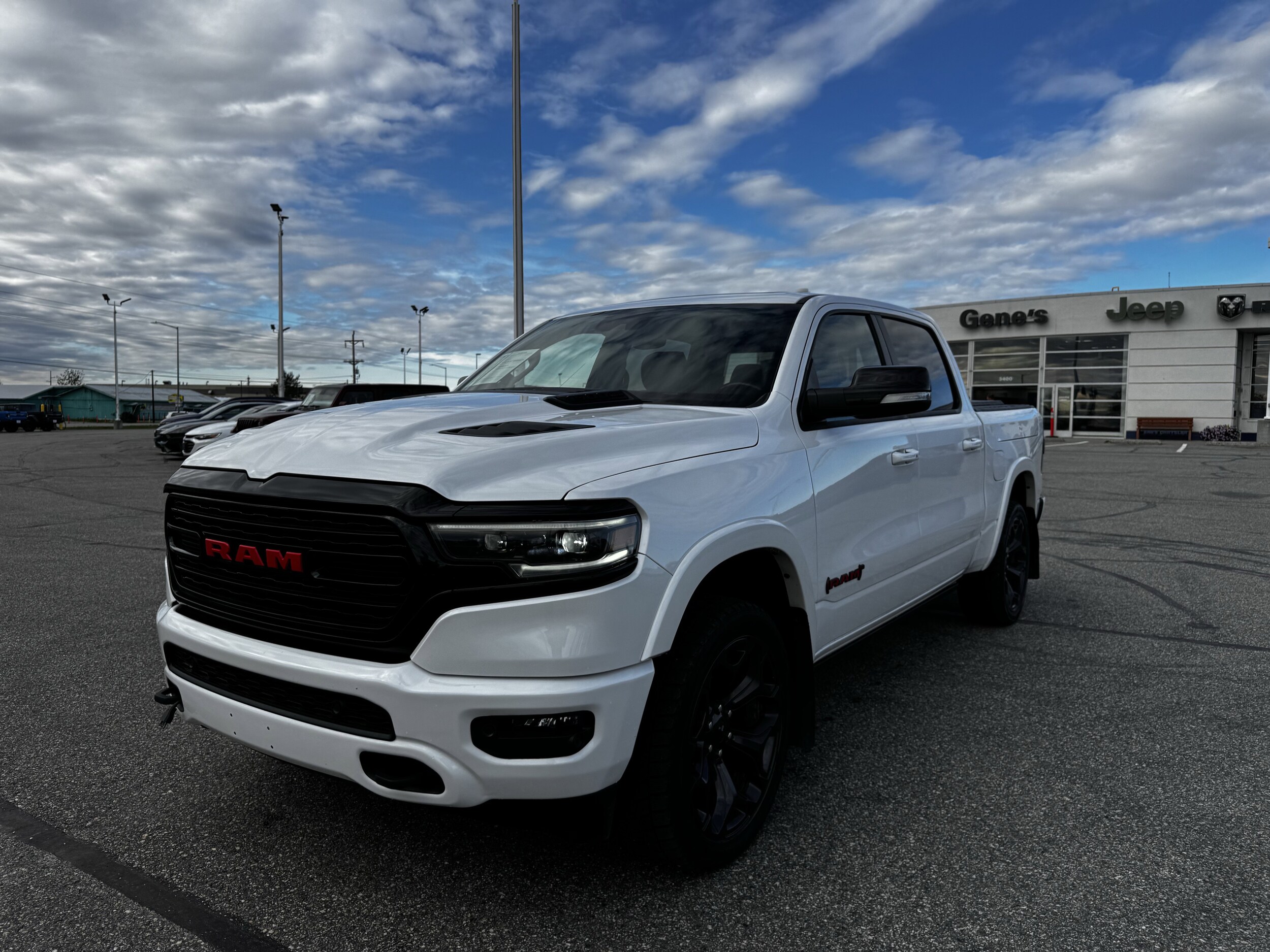2022 Ram 1500 Limited photo 3