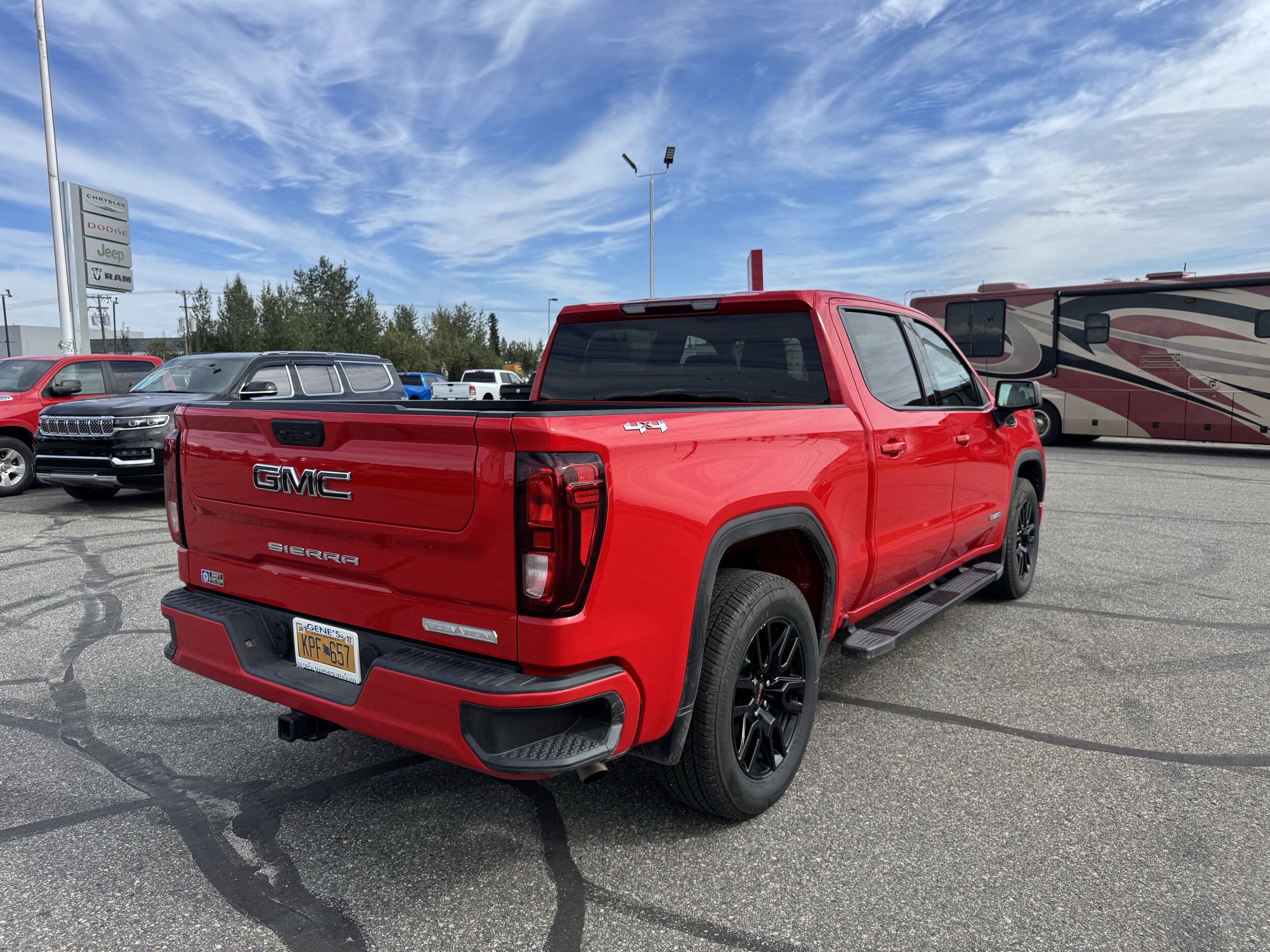 2024 Gmc Sierra 1500 Elevation photo 2