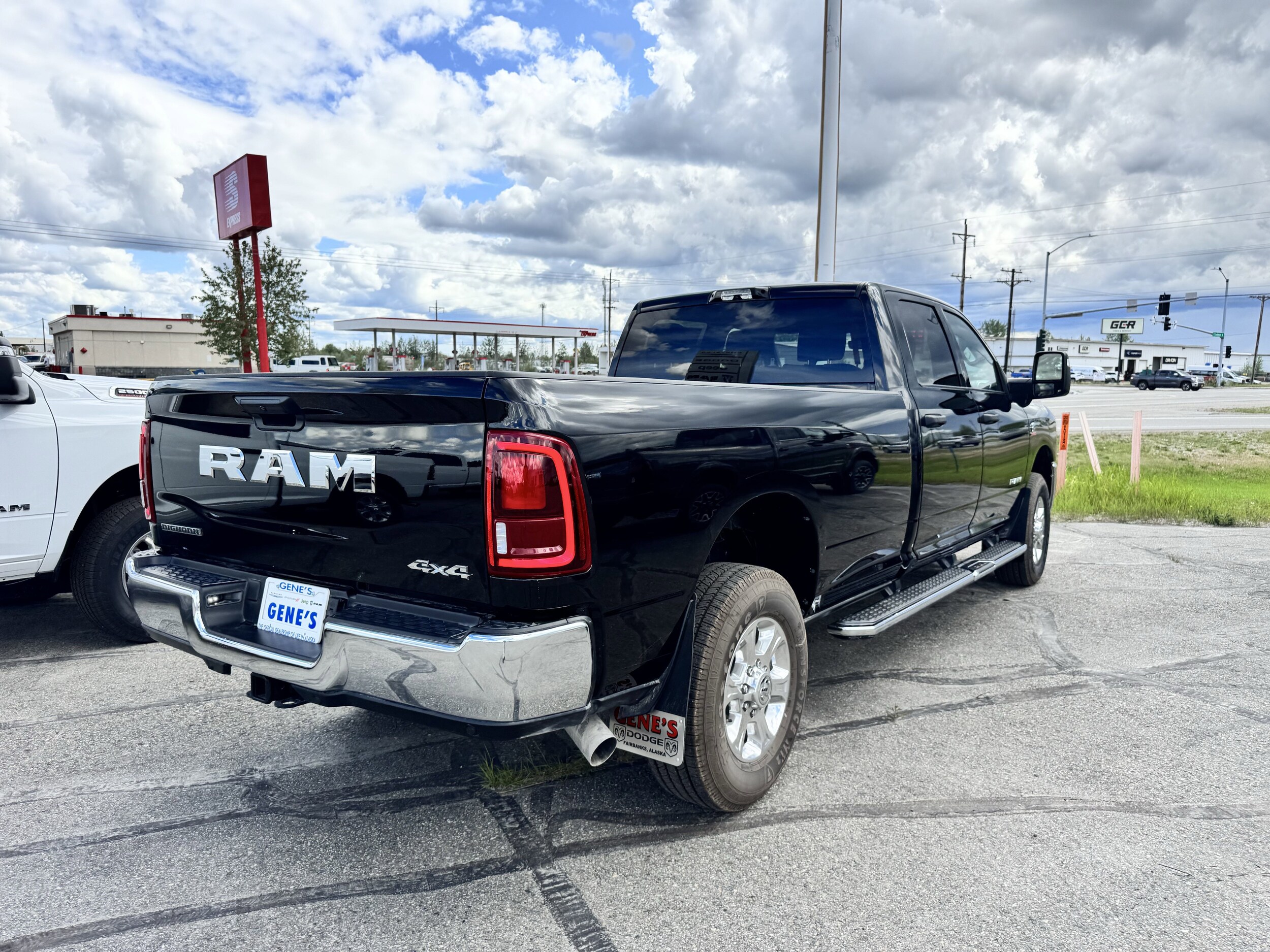 2025 Ram 3500 Big Horn photo 2