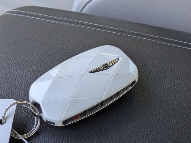 2024 GENESIS G70 Standard - Photo 29