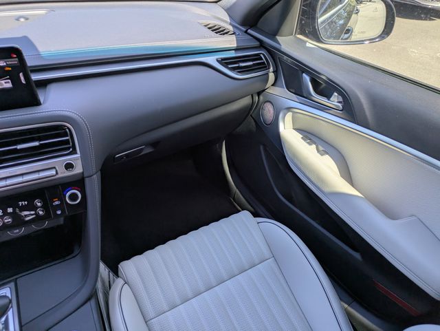 2024 GENESIS G70 Standard - Photo 15