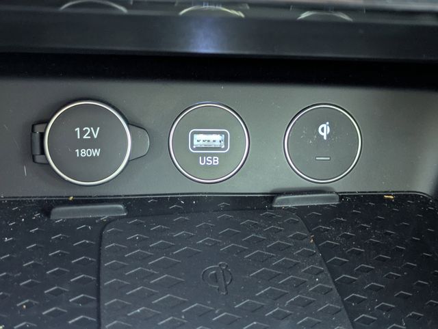 2024 GENESIS G70 Standard - Photo 22