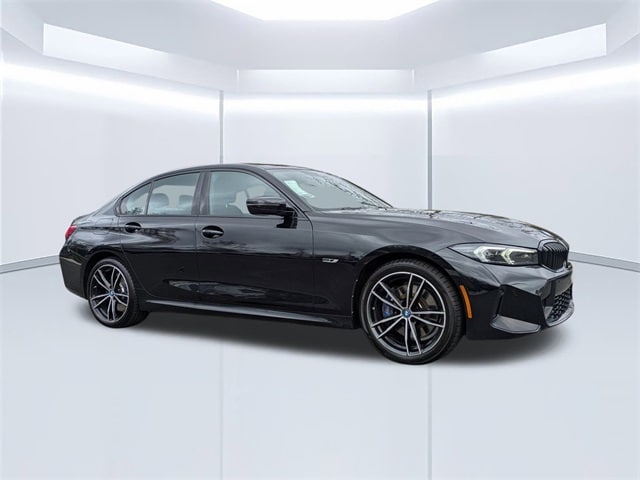 2023 BMW 3 Series 330e
