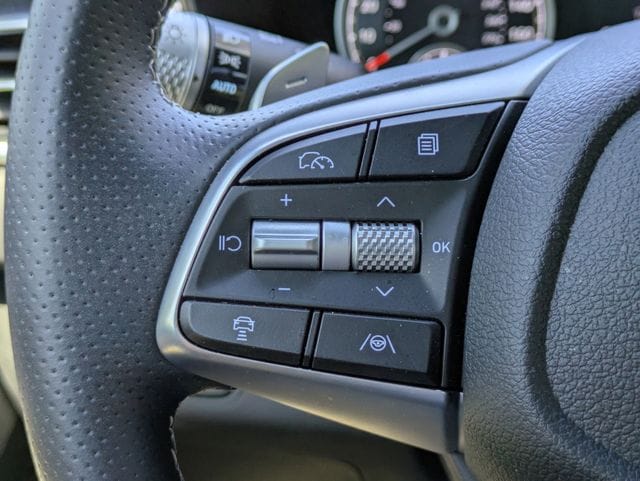 2024 GENESIS G70 Standard - Photo 25