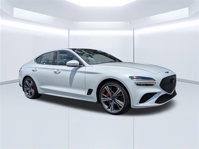 2024 GENESIS G70 Standard's photo