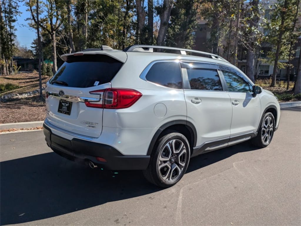 Used 2023 Subaru Ascent Limited 8-Passenger SUV