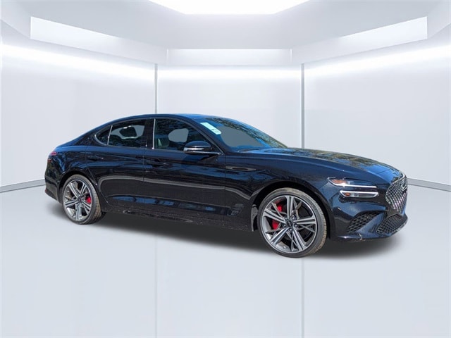 2025 GENESIS G70 Standard's photo