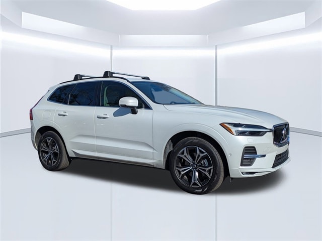 2022 Volvo XC60 Momentum