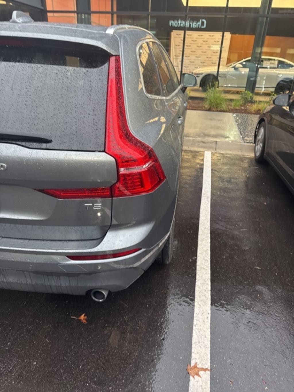 Used 2019 Volvo XC60 T5 Momentum SUV