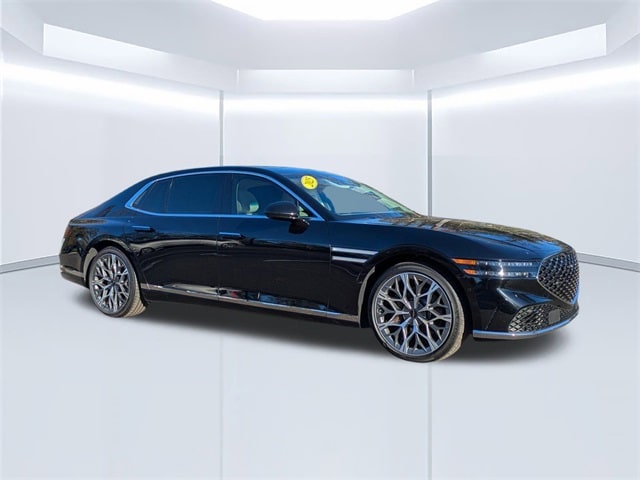 2025 GENESIS G90 Base's photo