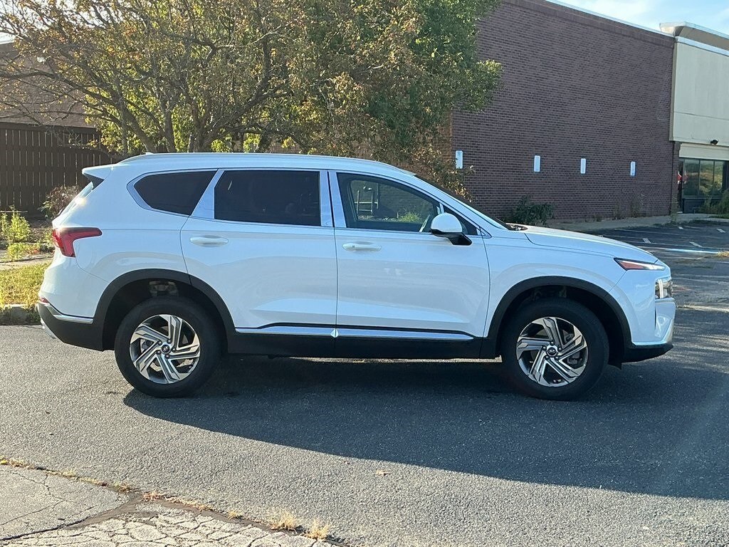 2022 Hyundai Santa Fe SEL photo 4
