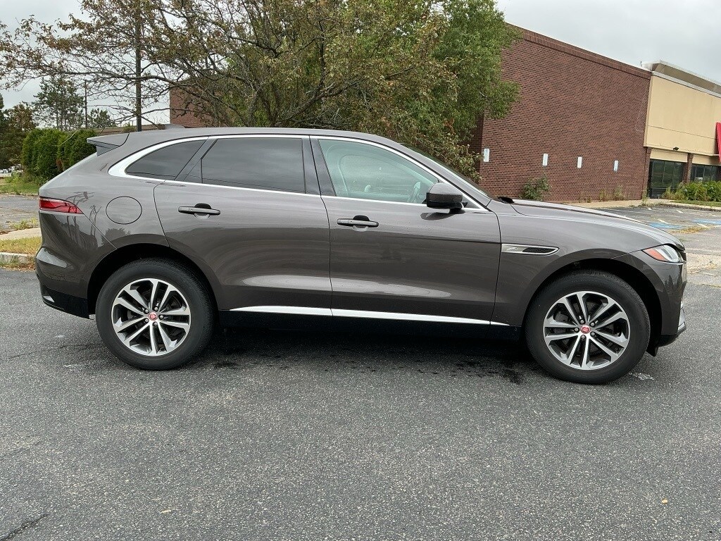 2022 Jaguar F-PACE P250 S photo 4