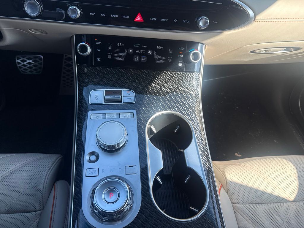 2026 GENESIS GV70 Sport Prestige - Photo 12