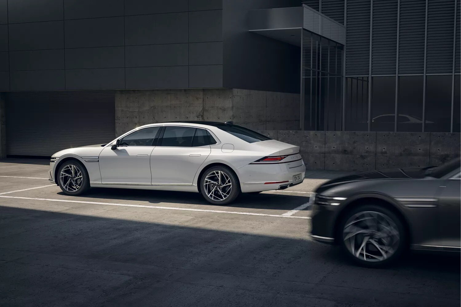  Genesis G90 parked in town