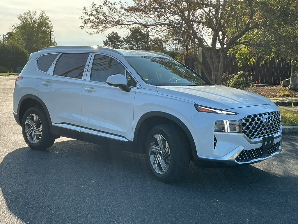 2022 Hyundai Santa Fe SEL photo 3