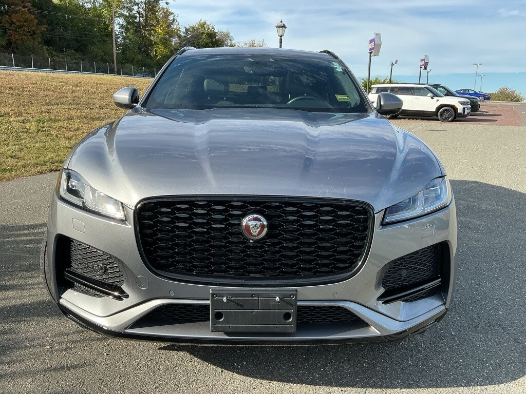 2022 Jaguar F-PACE P250 S photo 2