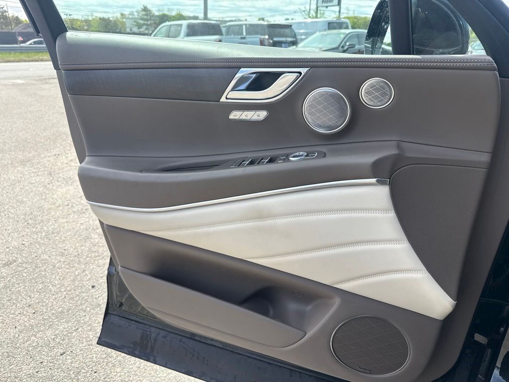 2024 GENESIS GV80 - Photo 12