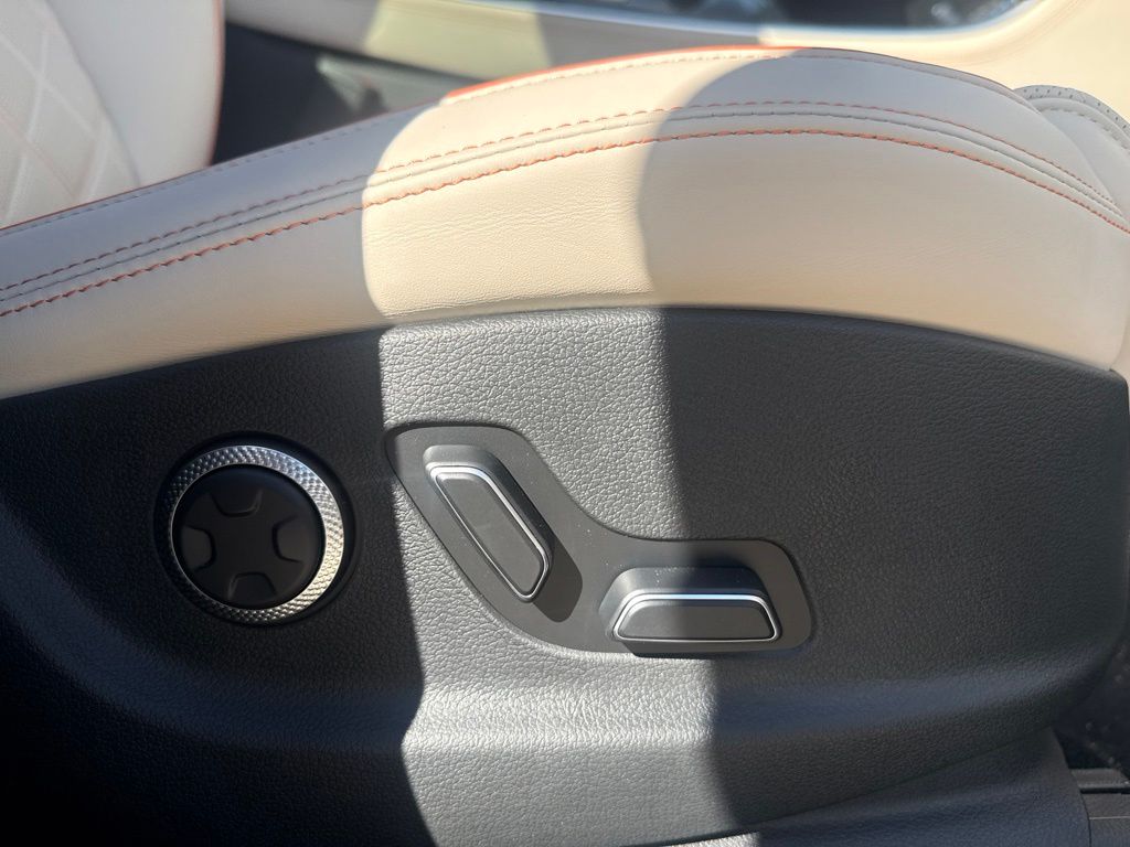 2026 GENESIS GV70 Sport Prestige - Photo 31