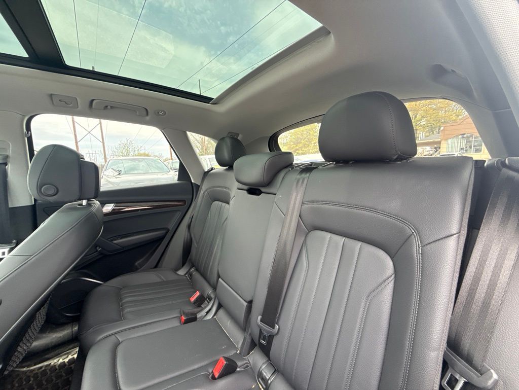 2020 Audi Q5 Premium - Photo 18