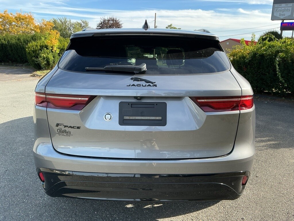 2022 Jaguar F-PACE P250 S photo 4