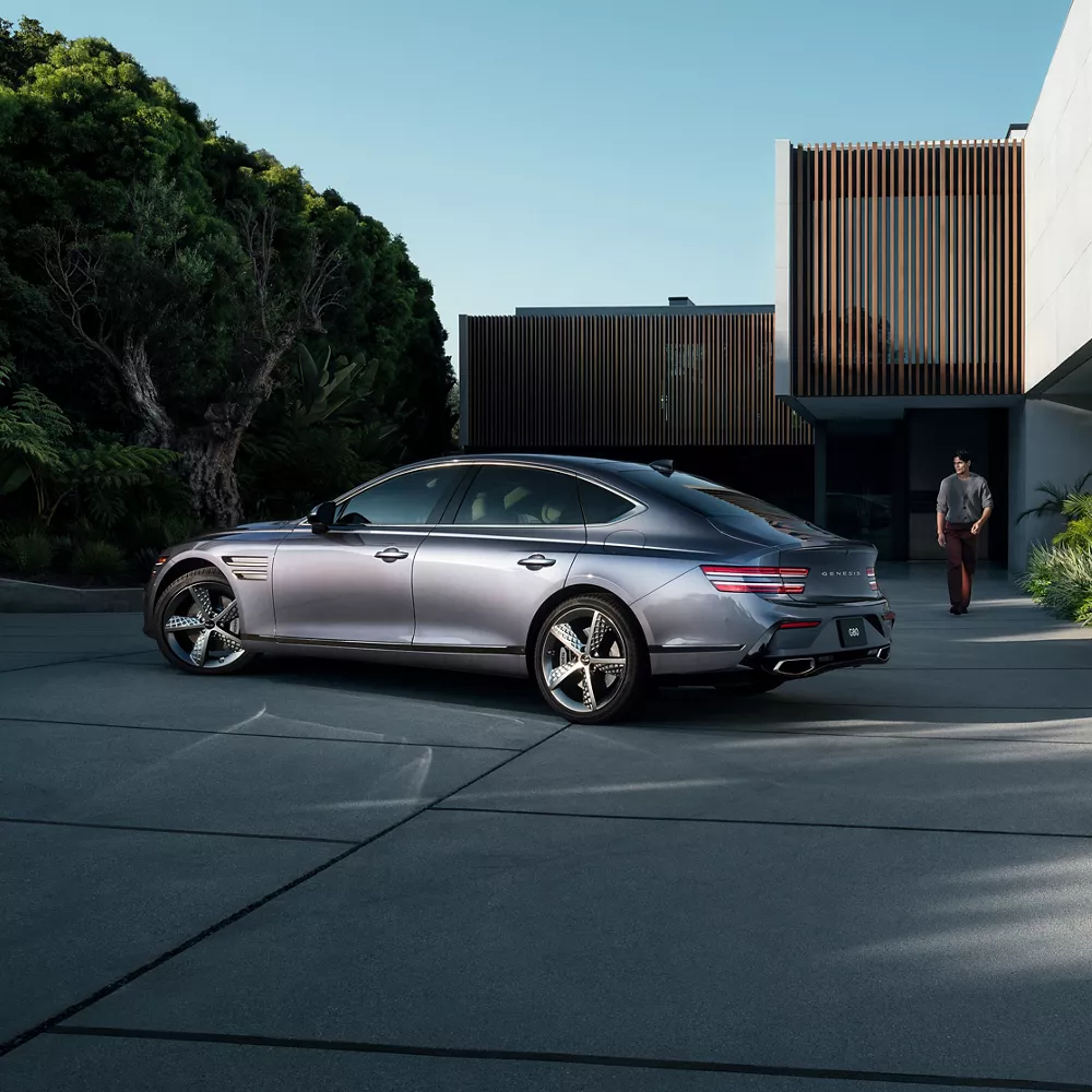 2027 G80