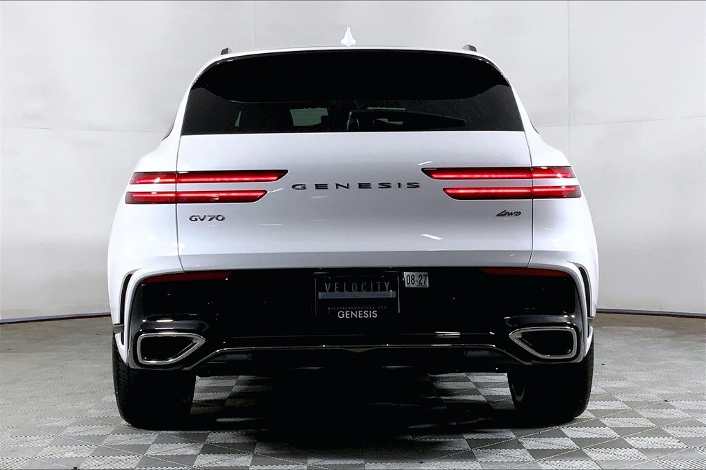 2026 Genesis GV70 2.5T Sport Prestige photo 3