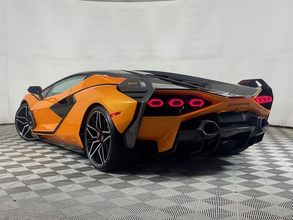 2020 Lamborghini Sian photo 4