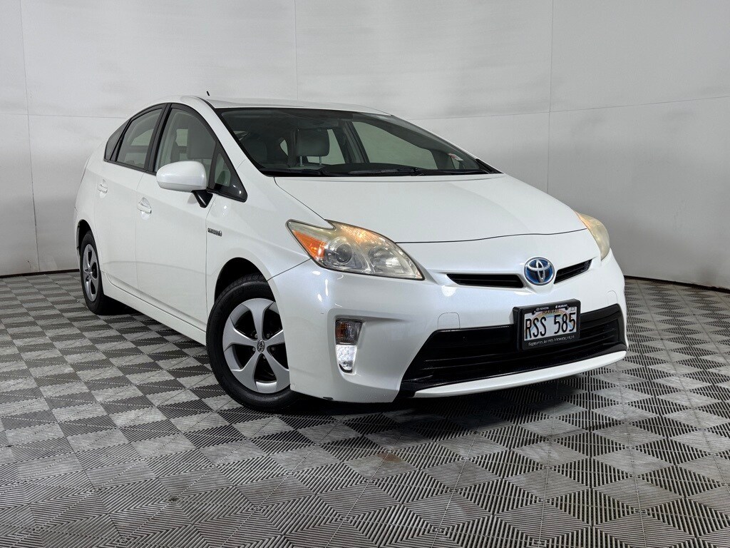 2012 Toyota Prius Two photo 3
