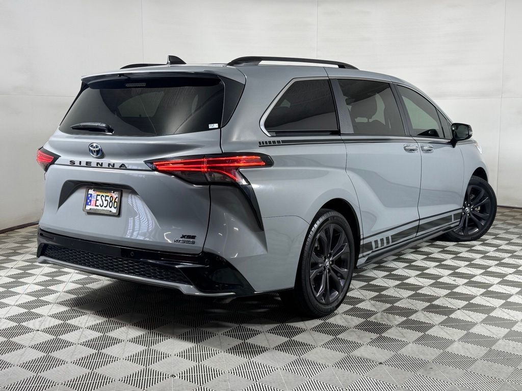 Used 2024 Toyota Sienna XSE Minivan/Van