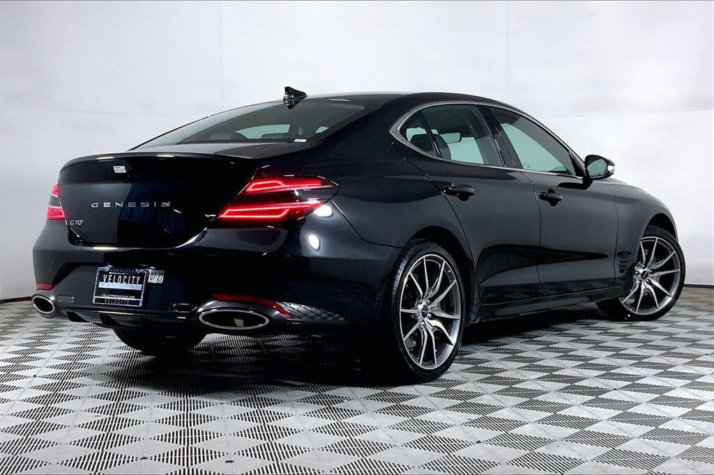 2025 Genesis G70 2.5T photo 2