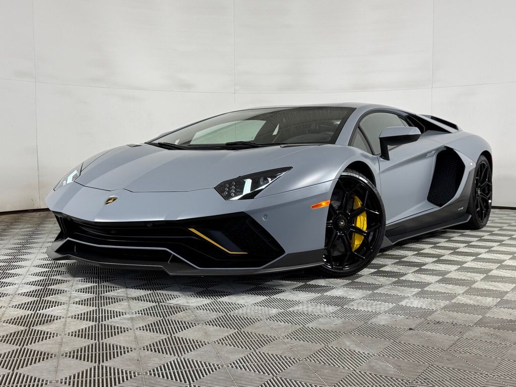2022 Lamborghini Aventador
