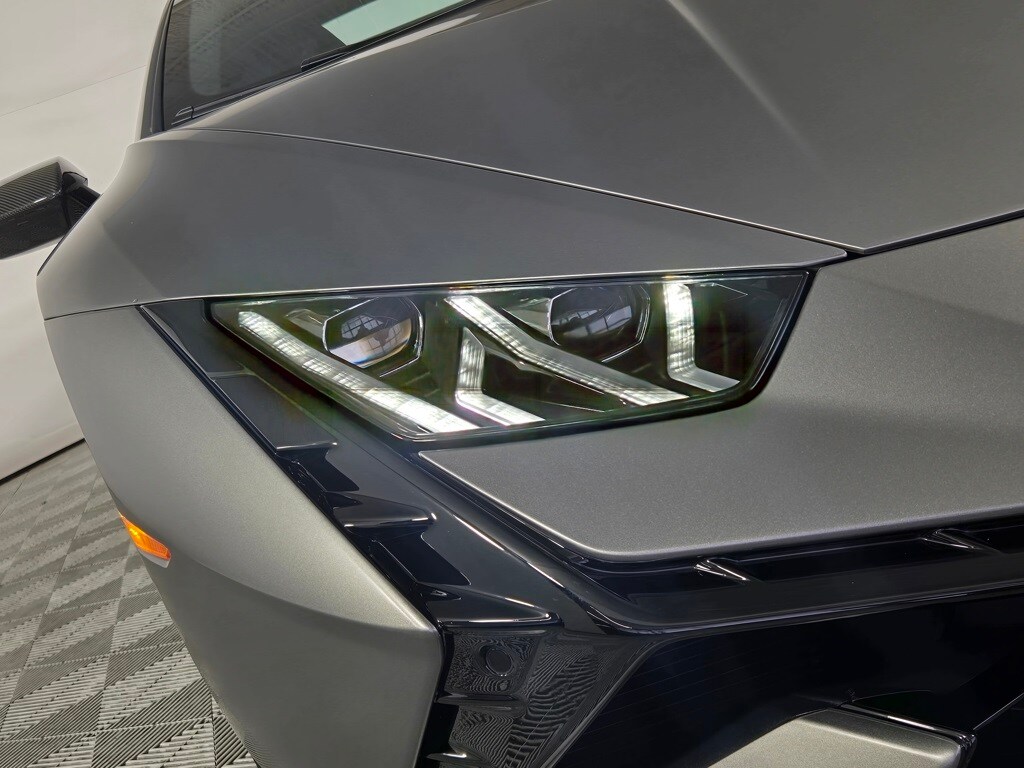 2024 Lamborghini Huracan Tecnica Base photo 4