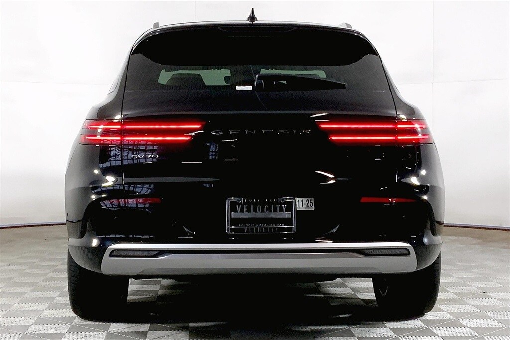 2024 Genesis Electrified GV70 Advanced photo 3