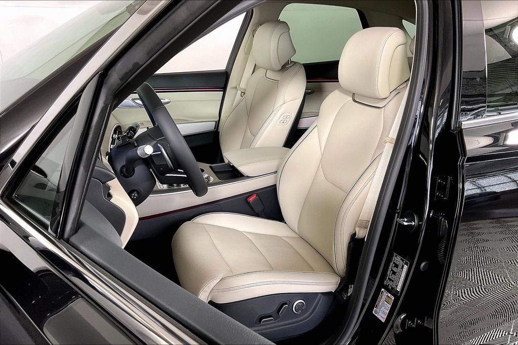 2026 GENESIS GV70 Advanced - Photo 7