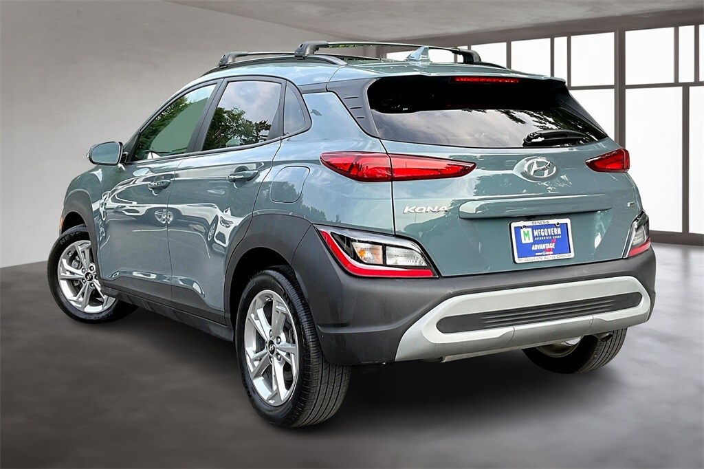 2022 Hyundai Kona SEL photo 4