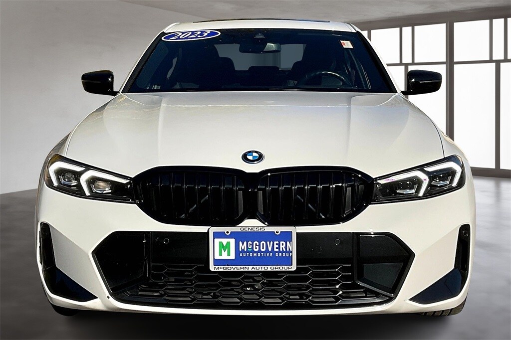 2023 Bmw 330e xDrive photo 2
