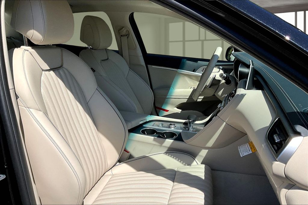 2026 GENESIS G70 Prestige - Photo 10