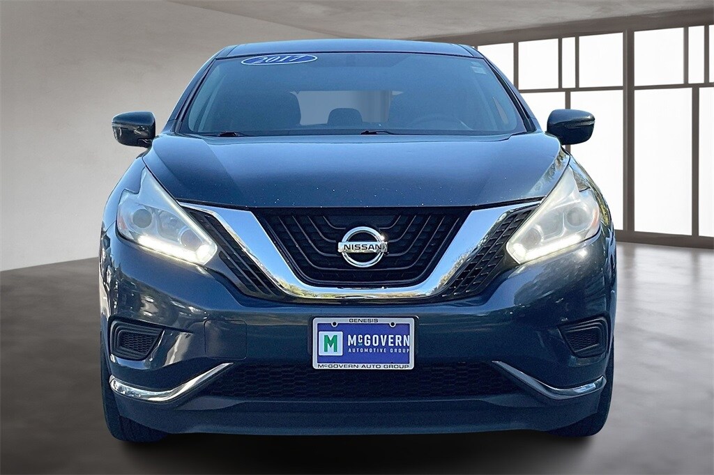 2017 Nissan Murano S photo 2