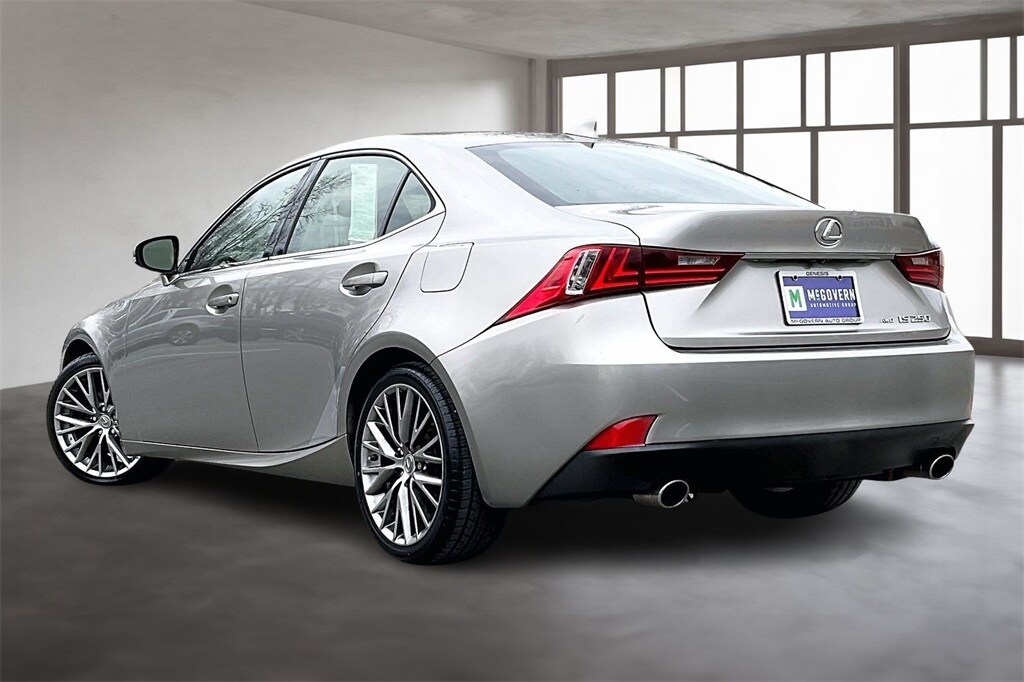 2014 Lexus IS 250 photo 4