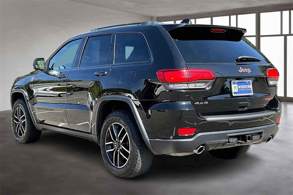2021 Jeep Grand Cherokee Trailhawk photo 3