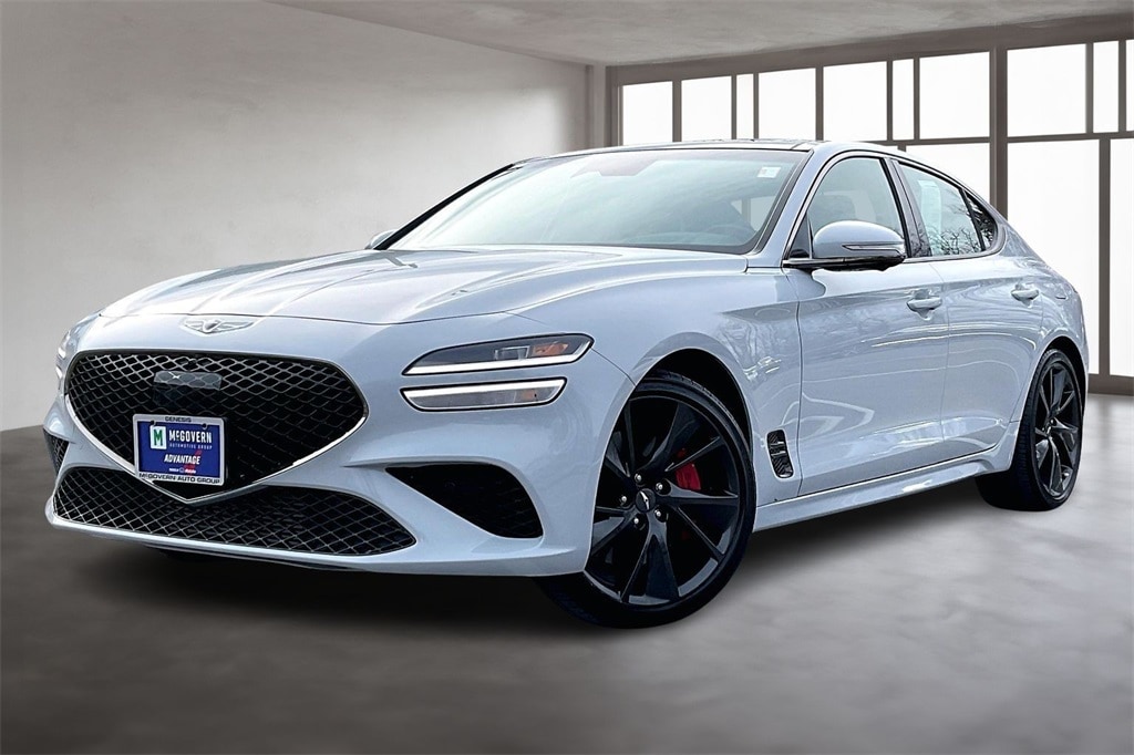 2023 GENESIS G70 Standard's photo