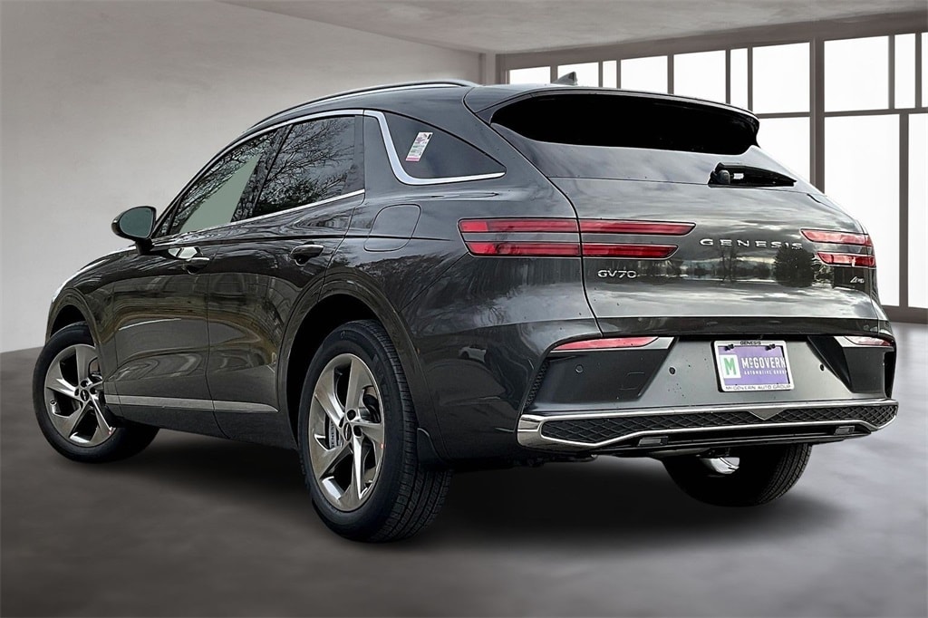 New 2026 Genesis GV70 2.5T Select SUV
