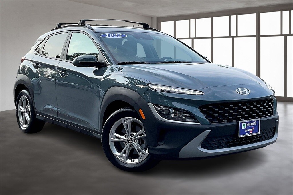 2022 Hyundai Kona SEL photo 3