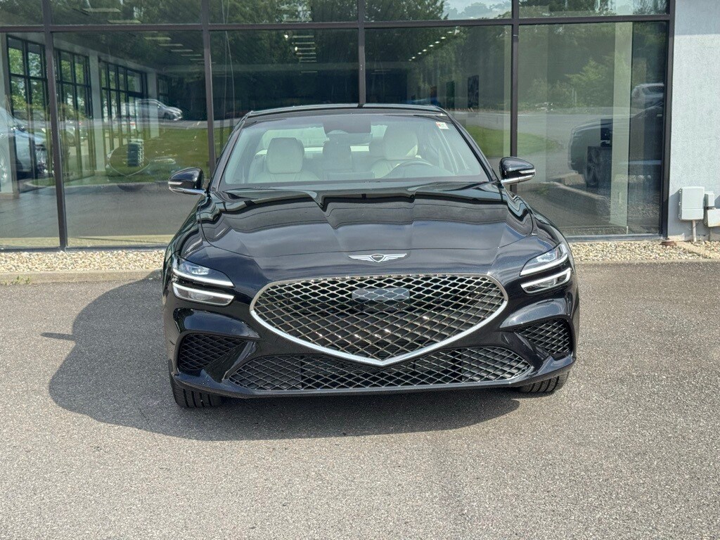 2026 Genesis G70 2.5T AWD photo 2