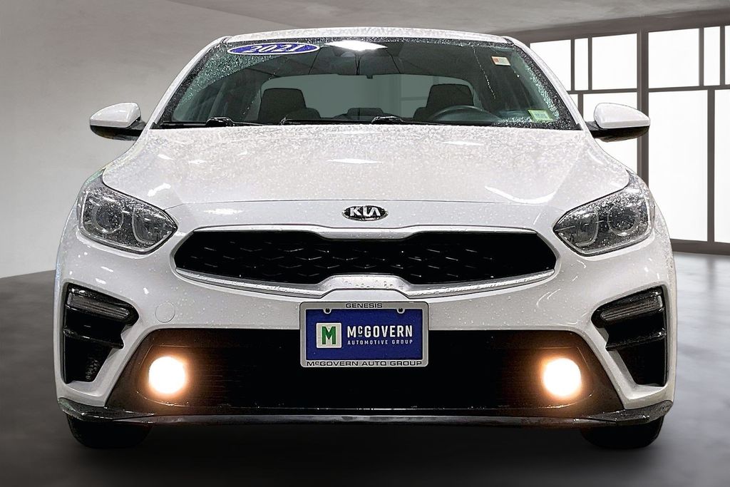 Used 2021 Kia Forte LXS with VIN 3KPF24AD8ME287498 for sale in Albany, NY