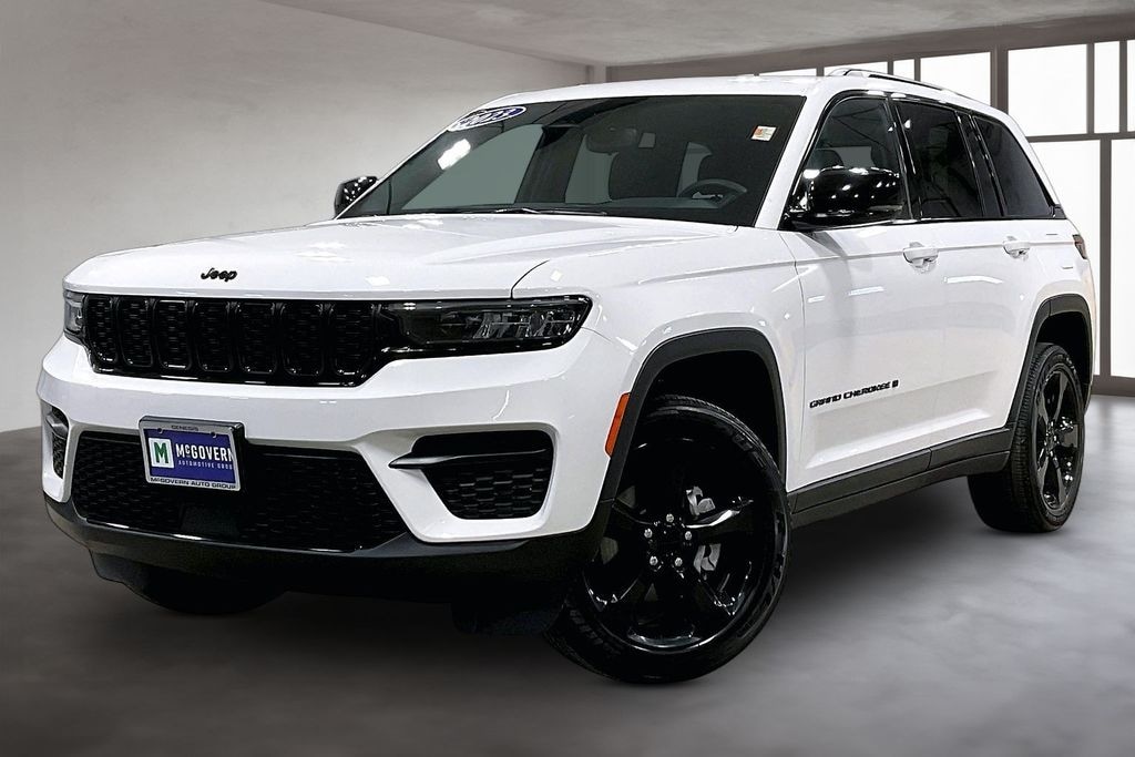 Used 2023 Jeep Grand Cherokee Altitude X SUV