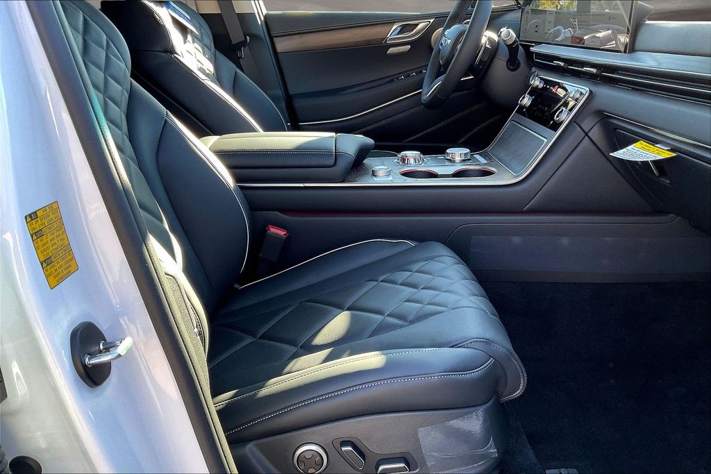 2026 GENESIS GV80 Prestige - Photo 11