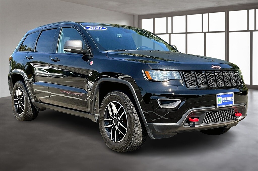 2021 Jeep Grand Cherokee Trailhawk photo 2