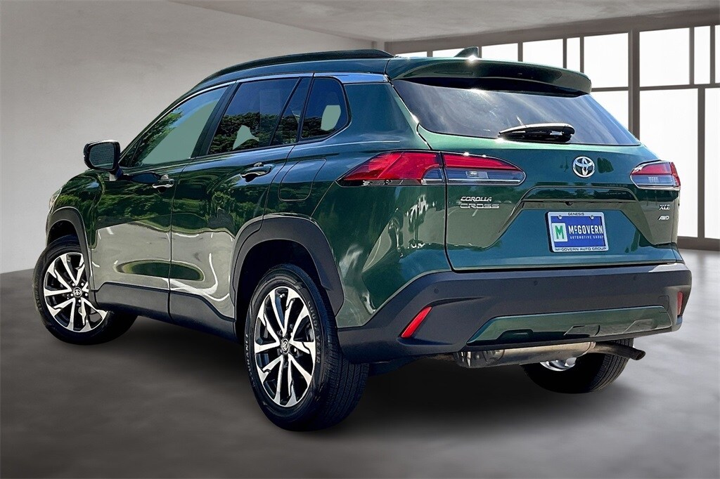 2022 Toyota Corolla Cross XLE photo 4